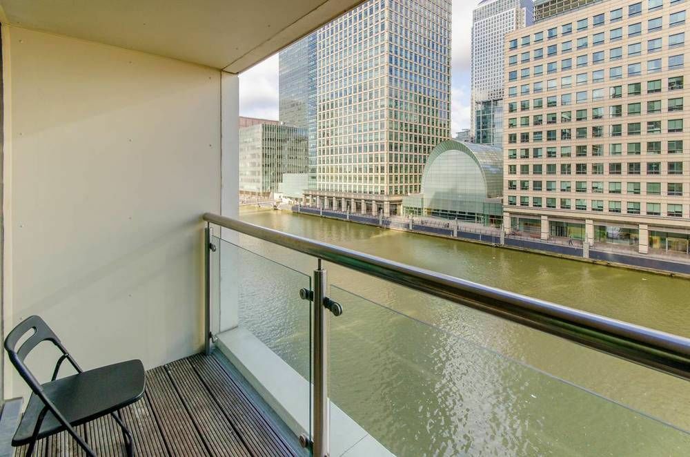 Canary Wharf Waterfront Apartments London Exterior photo